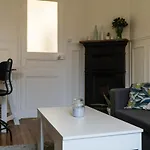 Lovely Apartment In The Heart Of Paris