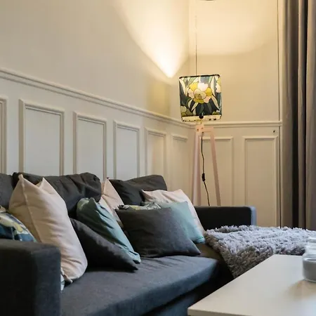 Lovely In The Heart Of Apartment Paris